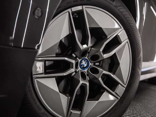 BMW iX xDrive40
