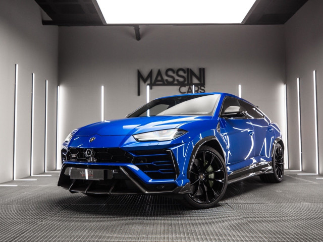 LAMBORGHINI URUS CARBONO
