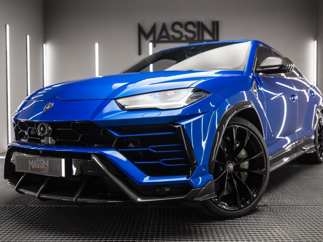 LAMBORGHINI URUS CARBONO