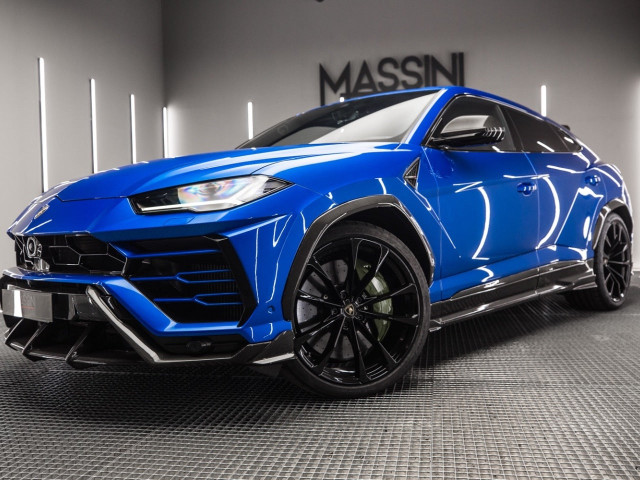 LAMBORGHINI URUS CARBONO