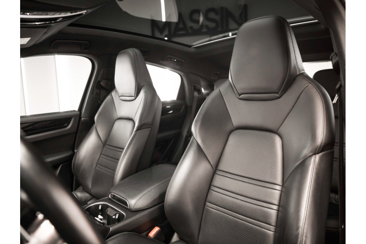 PORSCHE Cayenne Coupe EHybrid 2