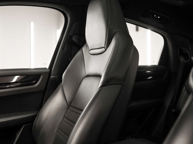 PORSCHE Cayenne Coupe EHybrid