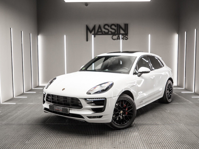 PORSCHE Macan GTS