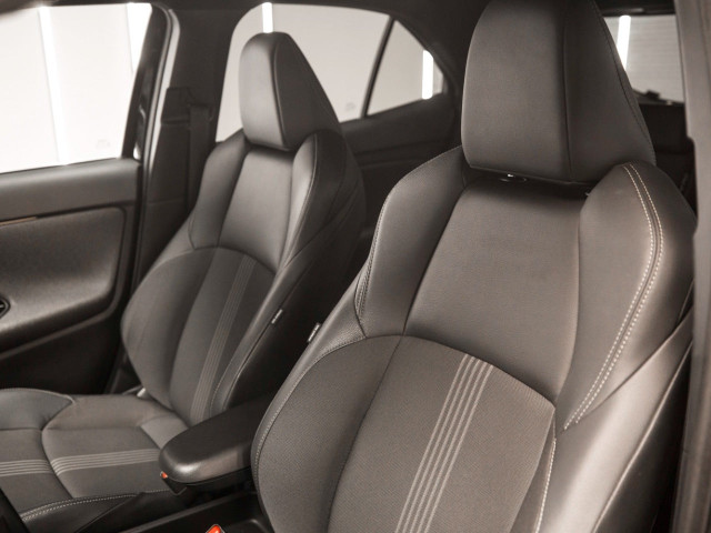 TOYOTA Yaris Cross 1.5 120H Premiere Edition