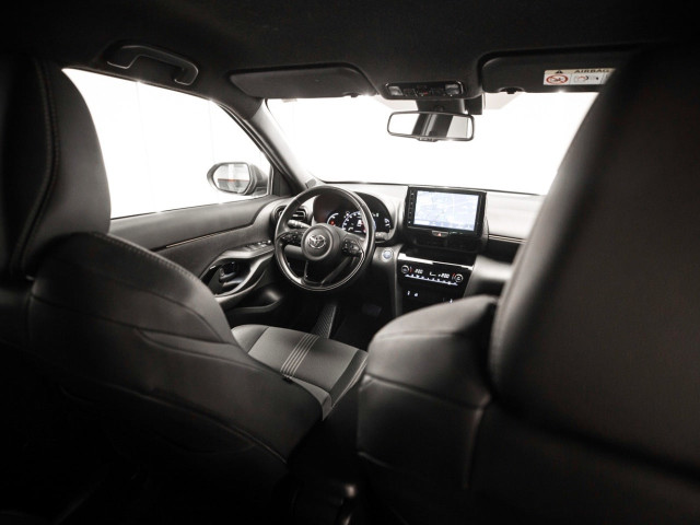 TOYOTA Yaris Cross 1.5 120H Premiere Edition