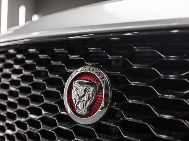 JAGUAR EPace 2.0P 147kW RDynamic 4WD Auto