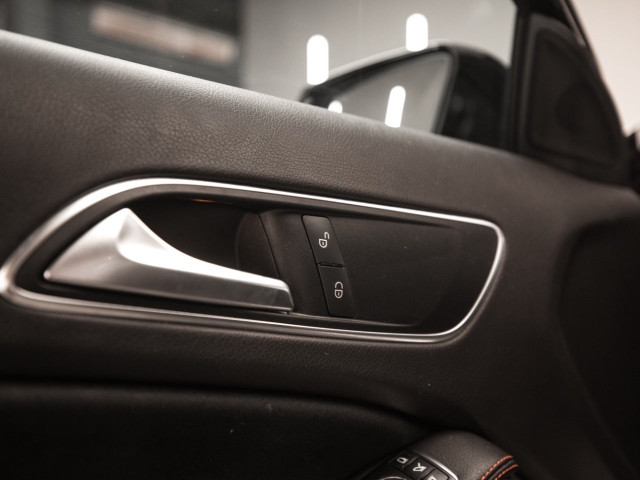 MERCEDES Clase GLA 250 4Matic AMG Line