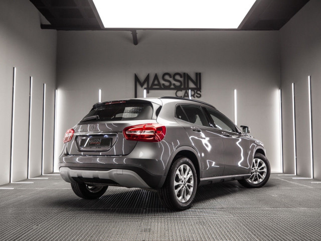 MERCEDES Clase GLA 180