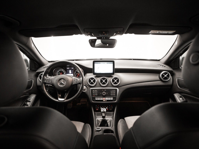 MERCEDES Clase GLA 180