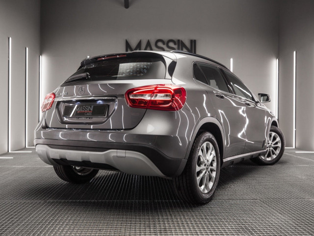 MERCEDES Clase GLA 180