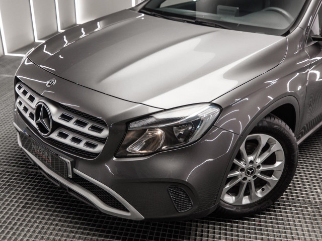 MERCEDES Clase GLA 180