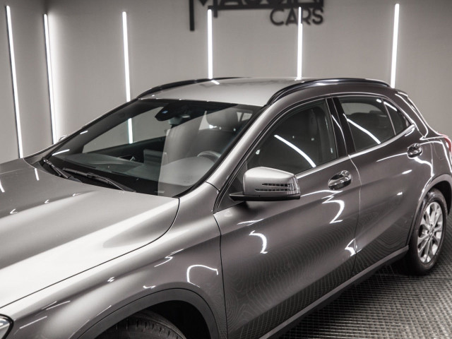 MERCEDES Clase GLA 180