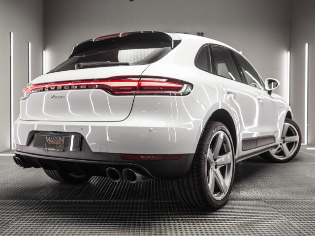 PORSCHE Macan S