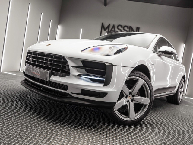 PORSCHE Macan S