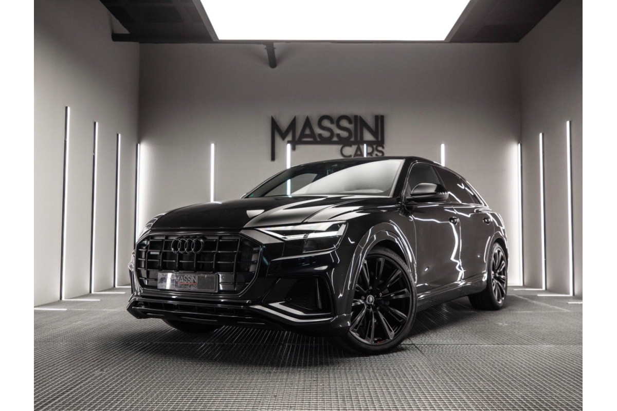 AUDI Q8 45 TDI 170kW Black...