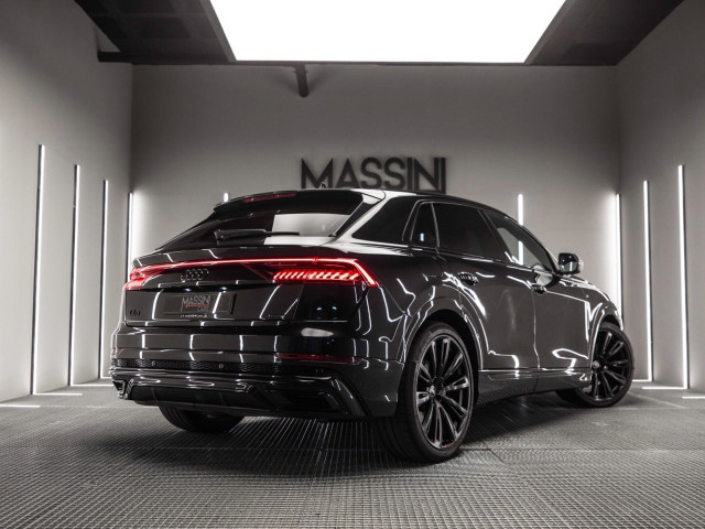 AUDI Q8 45 TDI 170kW Black Line Plus quattro tip