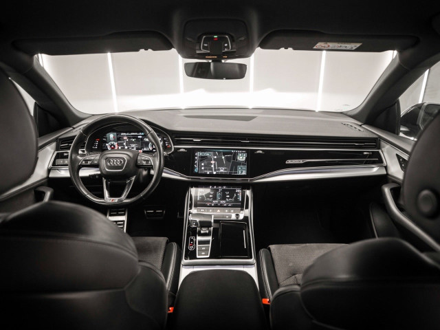 AUDI Q8 45 TDI 170kW Black Line Plus quattro tip