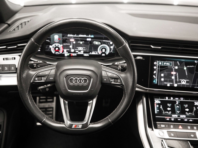 AUDI Q8 45 TDI 170kW Black Line Plus quattro tip
