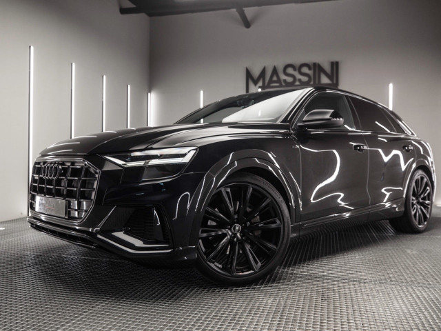 AUDI Q8 45 TDI 170kW Black Line Plus quattro tip