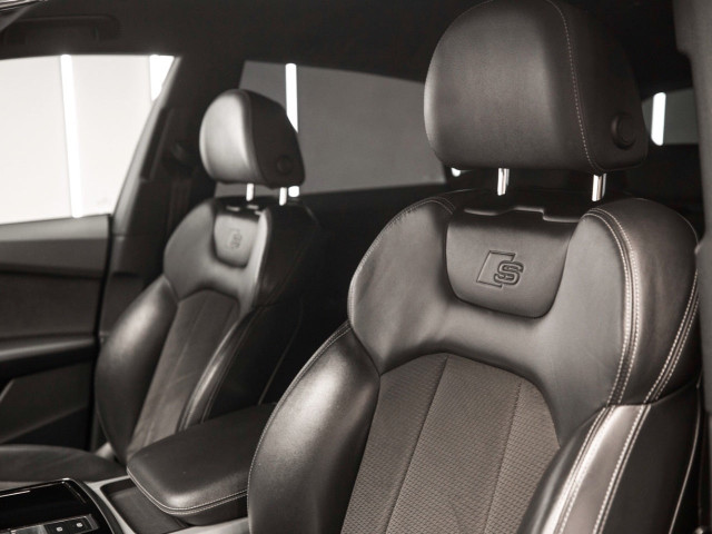 AUDI Q8 45 TDI 170kW Black Line Plus quattro tip