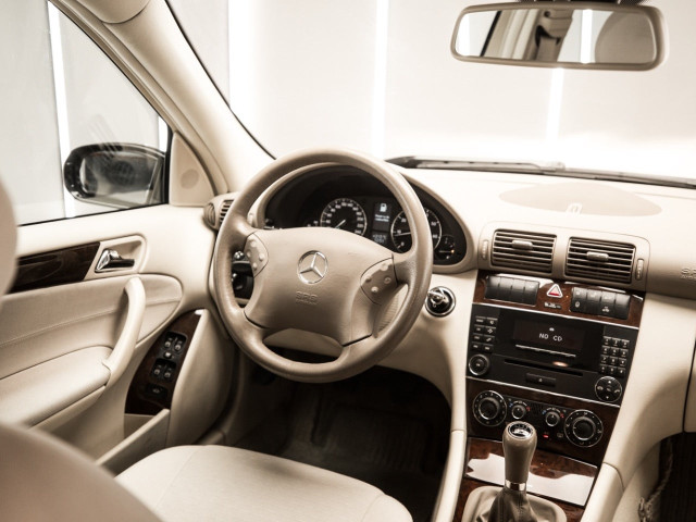 MERCEDES Clase C 180 K ELEGANCE