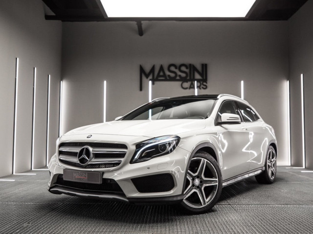 MERCEDES Clase GLA 220 d 4MATIC AMG Line