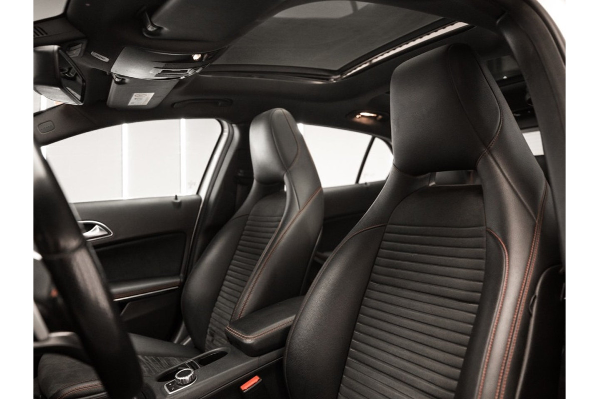 MERCEDES Clase GLA 220 d... 2