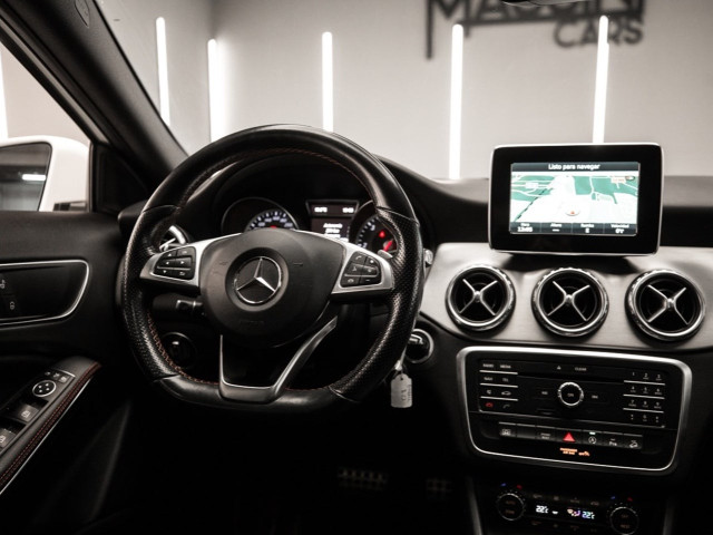 MERCEDES Clase GLA 220 d 4MATIC AMG Line