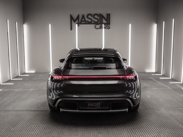 PORSCHE Taycan 4 Cross Turismo