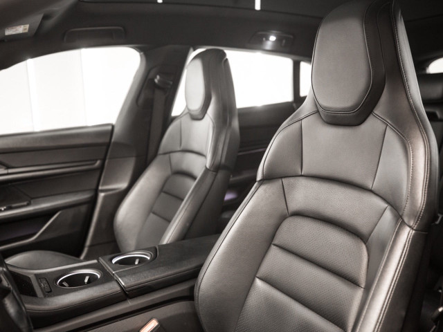 PORSCHE Taycan 4 Cross Turismo