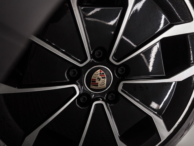 PORSCHE Taycan 4 Cross Turismo