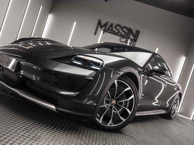 PORSCHE Taycan 4 Cross Turismo