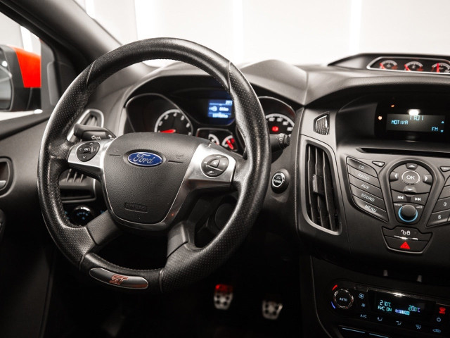 FORD Focus 2.0 EcoBoost 250 ST