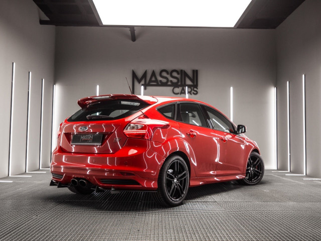 FORD Focus 2.0 EcoBoost 250 ST