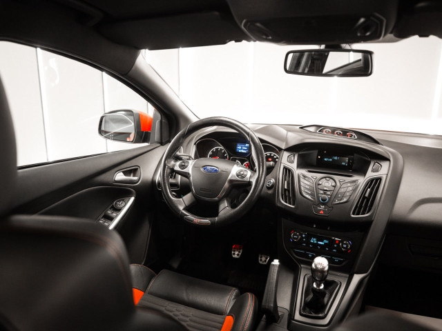 FORD Focus 2.0 EcoBoost 250 ST