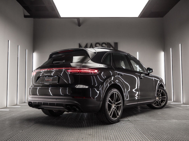 PORSCHE Cayenne S