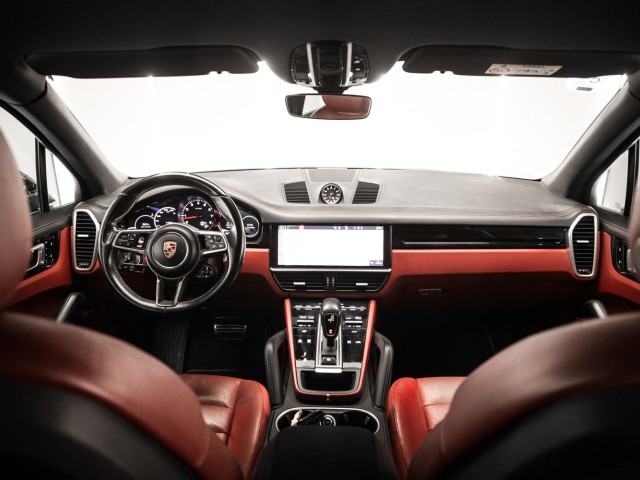PORSCHE Cayenne S
