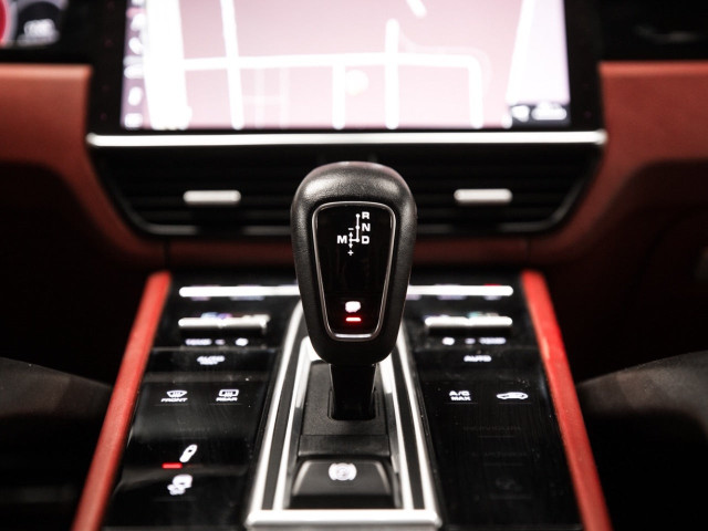 PORSCHE Cayenne S