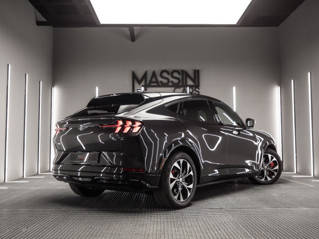 FORD Mustang MachE AWD 258kW Bateria 98.8Kwh
