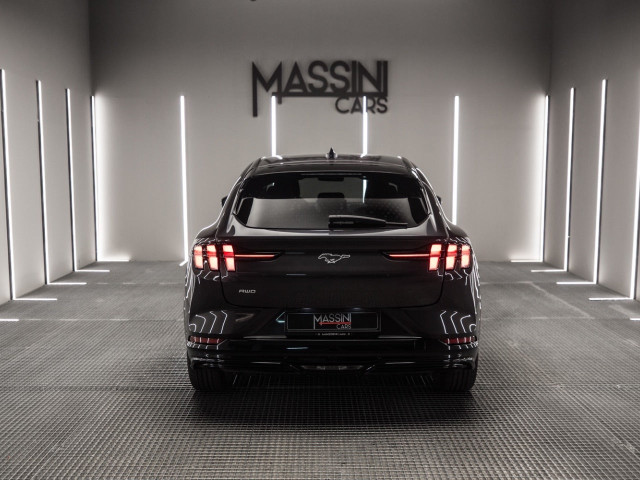 FORD Mustang MachE AWD 258kW Bateria 98.8Kwh