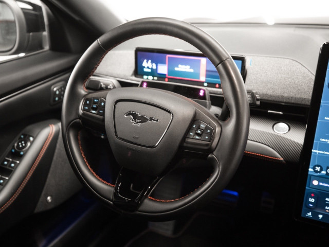 FORD Mustang MachE AWD 258kW Bateria 98.8Kwh