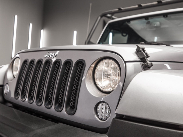JEEP Wrangler Unlimited 2.8 CRD Sahara Auto