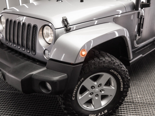 JEEP Wrangler Unlimited 2.8 CRD Sahara Auto