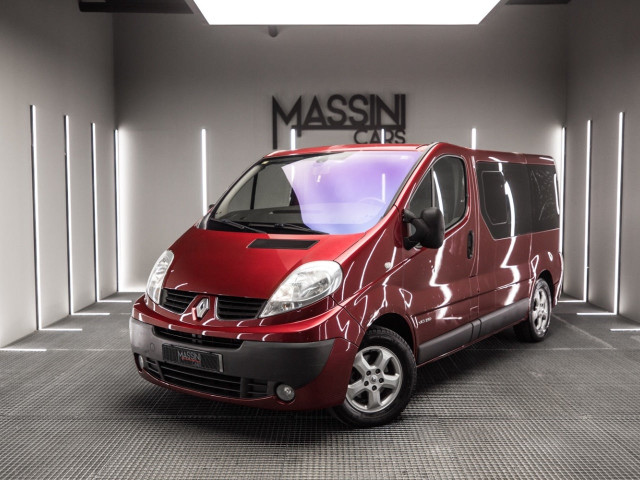 RENAULT TRAFIC 2.5