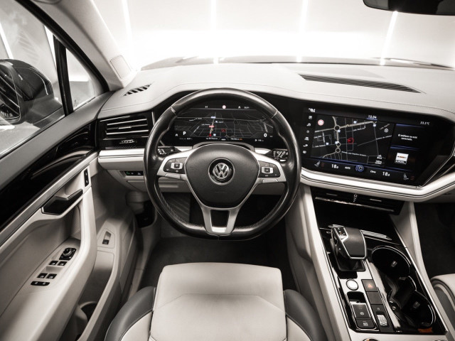 VOLKSWAGEN Touareg Prem Atmos 3.0 V6 TDI 210kW Tip 4M