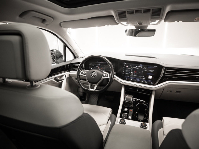 VOLKSWAGEN Touareg Prem Atmos 3.0 V6 TDI 210kW Tip 4M