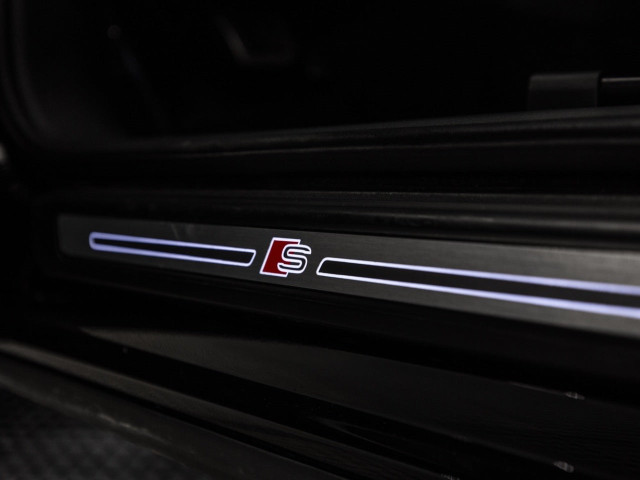 AUDI Q5 Black line 50 TDI 210kW quattro Tiptroni