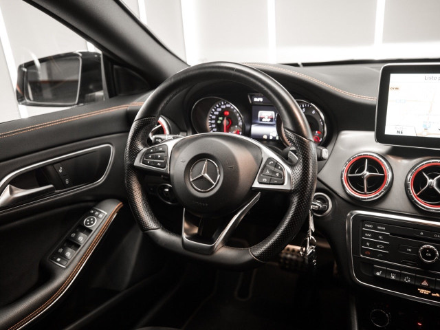 MERCEDES Clase CLA 250 Aut. OrangeArt Ed. Shooting Br.