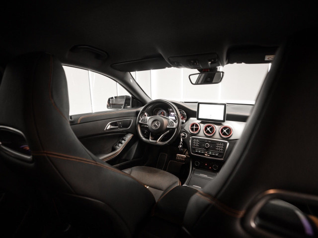 MERCEDES Clase CLA 250 Aut. OrangeArt Ed. Shooting Br.