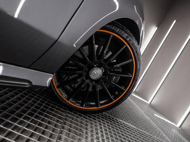 MERCEDES Clase CLA 250 Aut. OrangeArt Ed. Shooting Br.